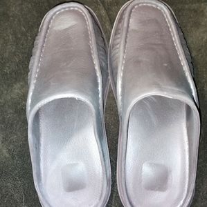 Men's size 9 slip ons